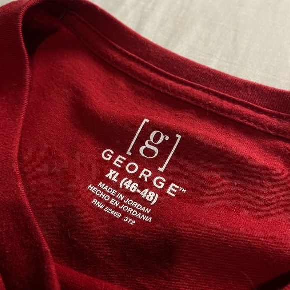 Red t-shirt ( George ) - Picture 2 of 4